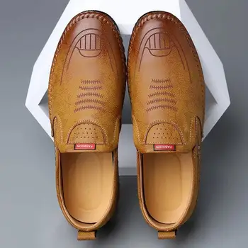 2023 Нови кухи дишащи ежедневни обувки Мъжки кожени обувки Летни приплъзване мека подметка плитки плоски обувки за шофиране мокасини за мъже