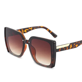 Fashion Trend Ретро квадратни слънчеви очила New Net Red със същите персонализирани UV защитни слънчеви очила