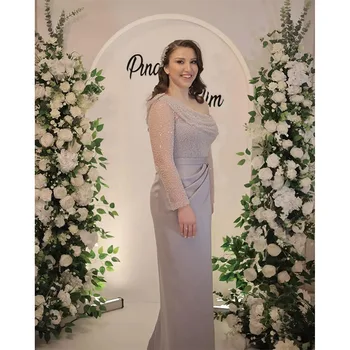 Елегантна сребристо сива майка на булката рокли Сатенени мъниста дълъг ръкав етаж дължина бала рокля вечерна официална рокля 2024