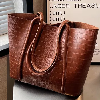Жени Голяма Pu кожена чанта за рамо 2023 Реколта мода кожа материал модерен дизайнер дамска мода чанта портфейл чанта чанта чанта