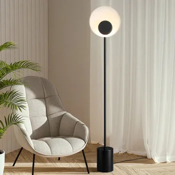Nordic минимализъм етаж лампа хол диван страничен ъгъл дизайн смисъл атмосфера светлина светлина луксозна спалня настолна лампа