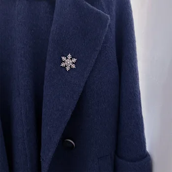 Пуловер проста сплав снежен човек диамант женски емайл корейски стил ПИН мода бижута Коледа брошки Коледа жени значка