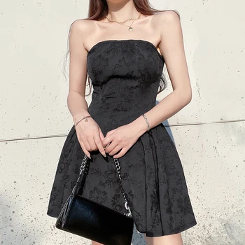 Мода елегантен без презрамки жакард черна рокля женски флорални бродерия реколта летни парти рокли без гръб нагънат