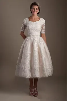 Малка бяла рокля реколта дантела чай дължина скромни сватбени рокли с половин ръкави подпухнали неформални булки приемни рокли