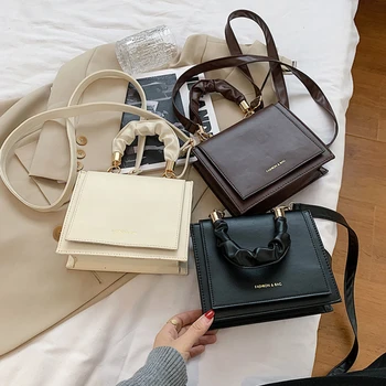 Корейска мода релефна клапа Crossbody чанта мини портмонета и чанти луксозен дизайнер за жени портмонета квадратна чанта за рамо