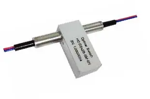 D2X2 байпасен оптичен превключвател